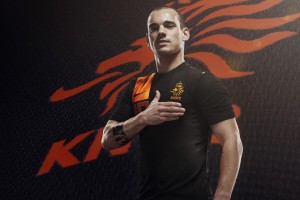 爱游戏体育客户端-东契奇领军湖人五连胜，詹姆斯或成“老三”——新格局下的湖人未来