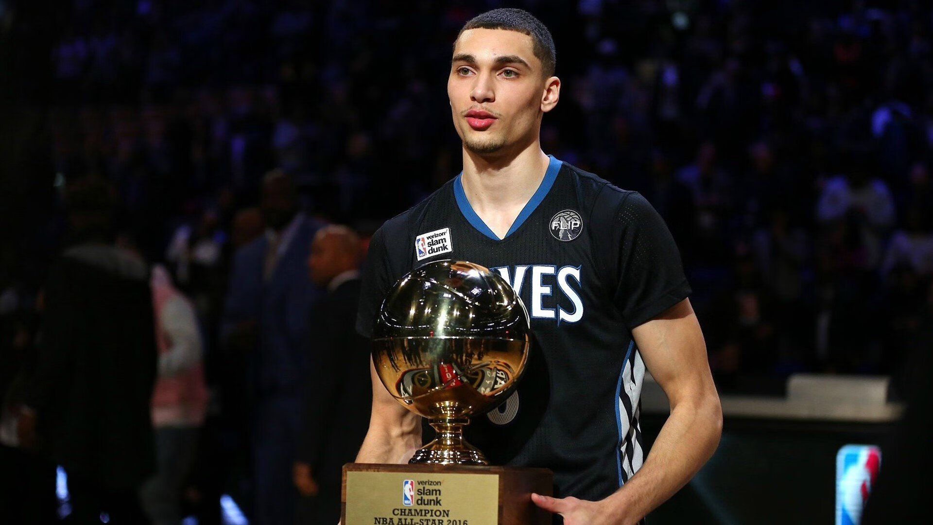 东部第一易主!76人遭24分逆转绝杀,这一战我彻底认清这5名球星,76人进东部决赛